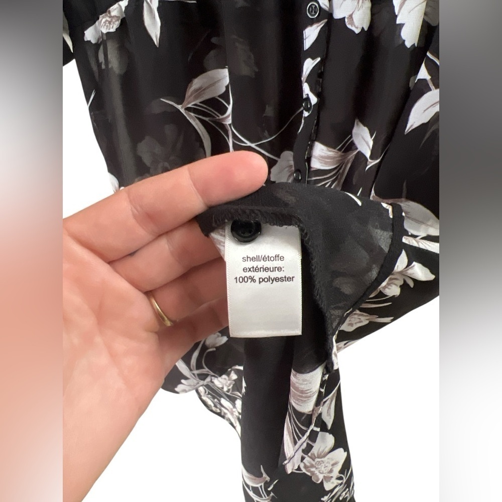 Maurice’s black floral button down high low tunic blouse - Picture 5 of 6